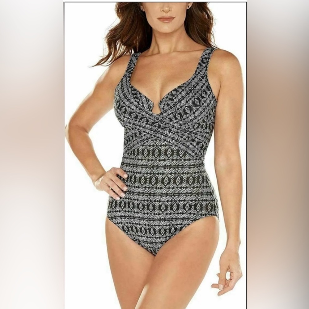 Miraclesuit Crisscross Escape One Piece Swimsuit Sz.10 🩱🎁